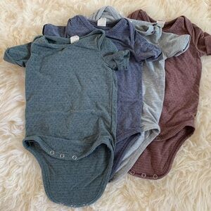 Kate Quinn Onesie Bundle 0-3mo Bamboo Set of 4